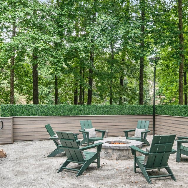 The Preserve at Dunwoody - Lake Terrace Firepit